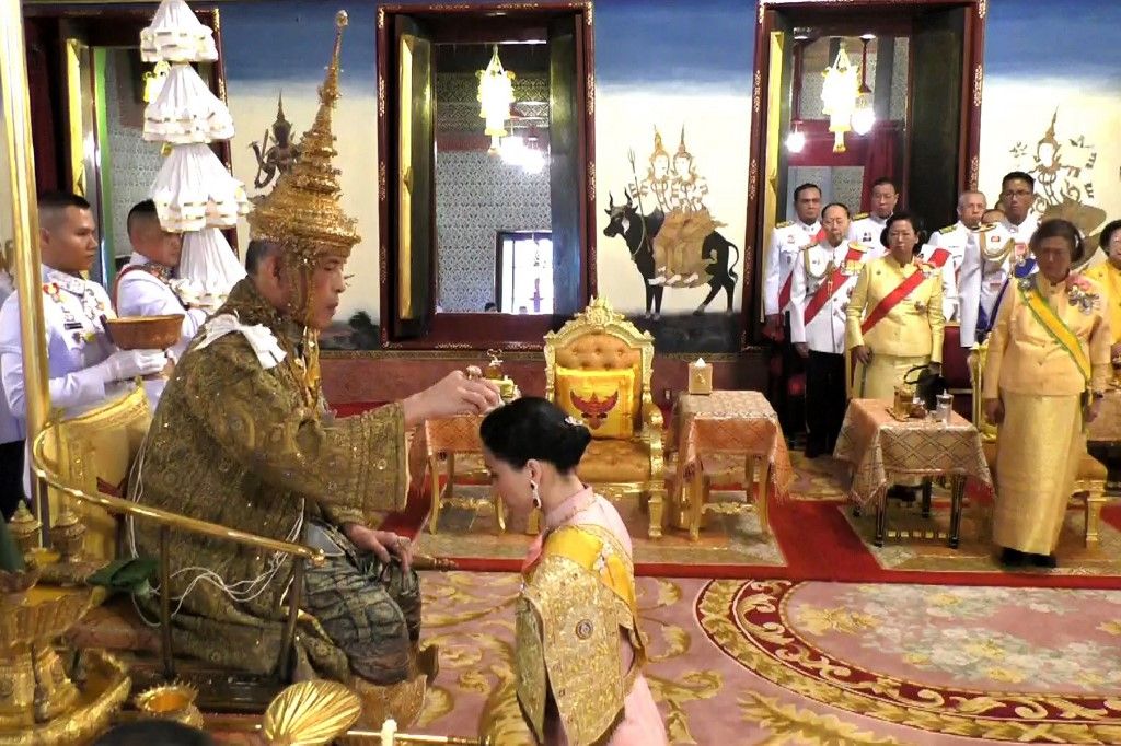 Escenas de la coronación del rey Vajiralongkorn de Tailandia, el sábado 4 y domingo 5 de mayo, ceremonias que costaron 31 millones de dólares.