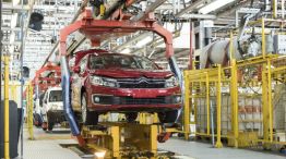 La producción automotriz nacional cayó un 33,9 por ciento en abril