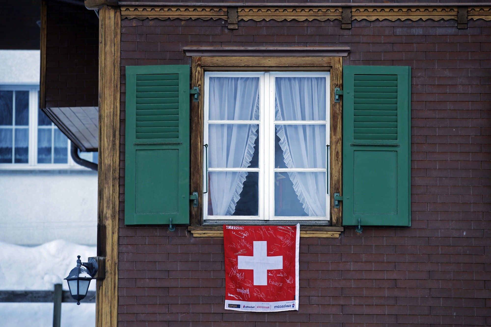 SNB Calls for Steps to Cool Risky Investment Property Market