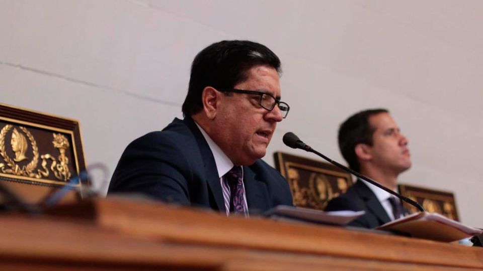 Edgar Zambrano, junto a Guaidó en la asamblea Nacional