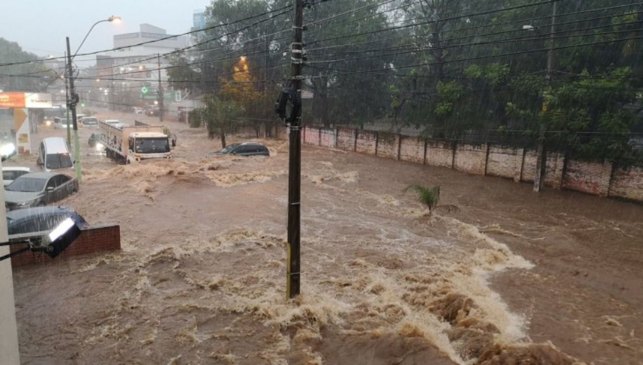 Las inundaciones dejaron más de 40.000 evacuados en Asunción