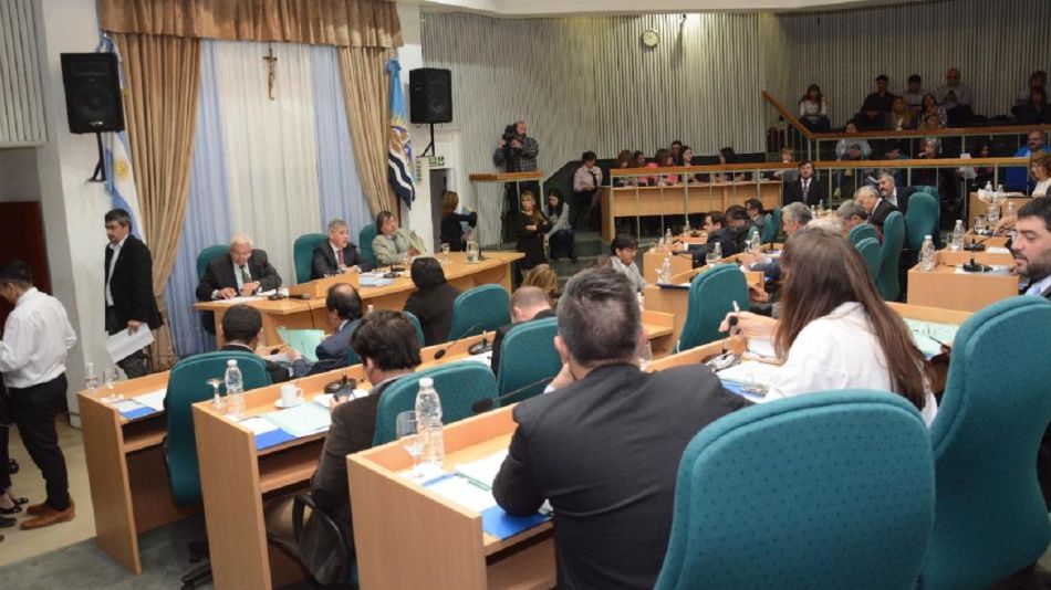 Santa Cruz elegirá Gobernador el 11 de agosto con las elecciones PASO