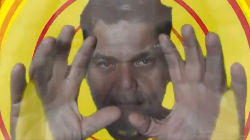 El actor Alfredo Casero realizó un bizarro spot.