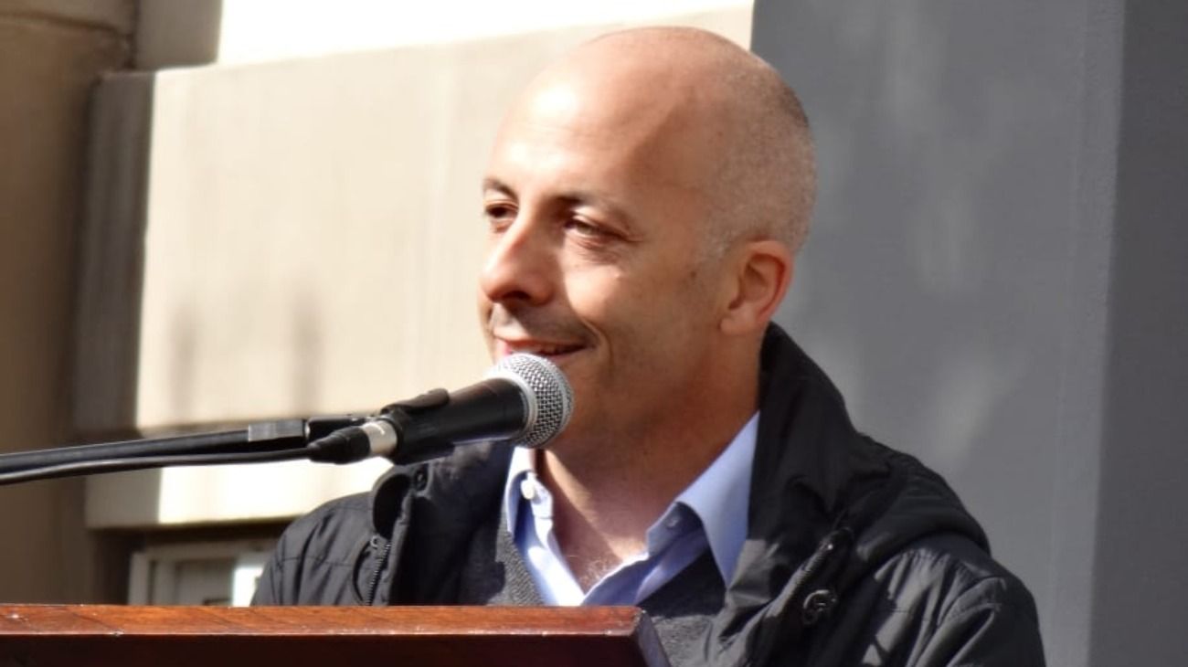 El intendente de Pilar, Nicolás Ducoté, durante la inauguración del Hospital Escuela San Francisco de Asís.