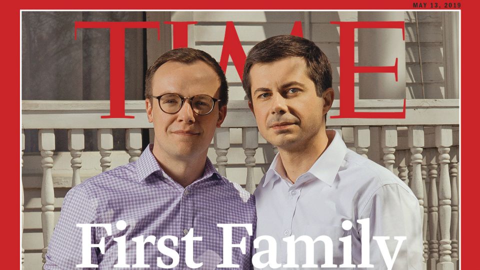 Buttigieg y su esposo, Chasten, aparecieron en la tapa de la revista TIME con el título "Primera Familia".