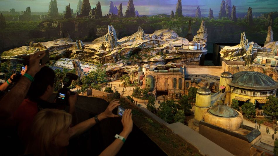 1500169870_star wars lands