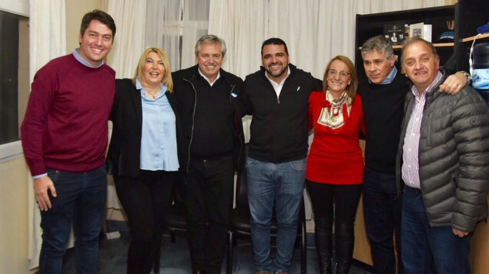 Alberto Fernández inició su campaña en Santa Cruz.