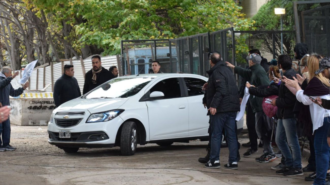 Cristina kirchner saliendo de Comodoro Py