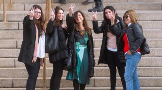 Dirigentes, exfuncionarios y militantes acompañaron a Cristina Kirchner en Comodoro Py