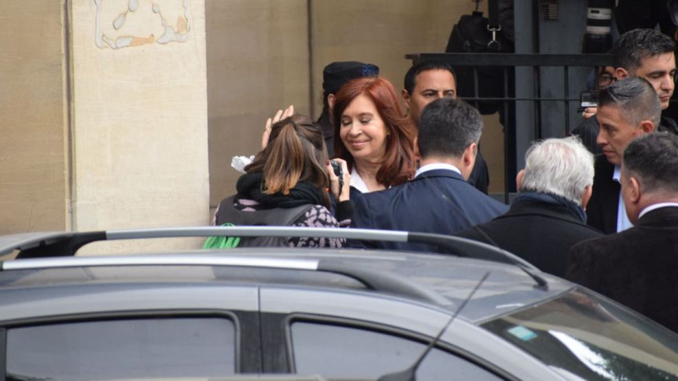 20190521 Cristina Kirchner Saliendo de Comodoro Py