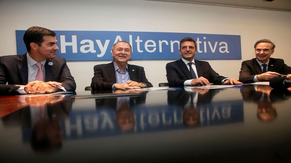 Juan Manuel Urtubey, Juan Schiaretti, Sergio Massa y Miguel Angel Pichetto.