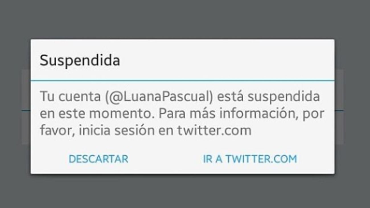 La imagen con la que Laura Pascual contó que le habían suspendido su cuenta de Twitter.