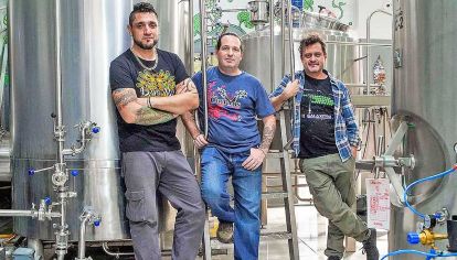 Opciones. Los cerveceros de Juguetes Perdidos, organizan el festival de cervezas extremas.