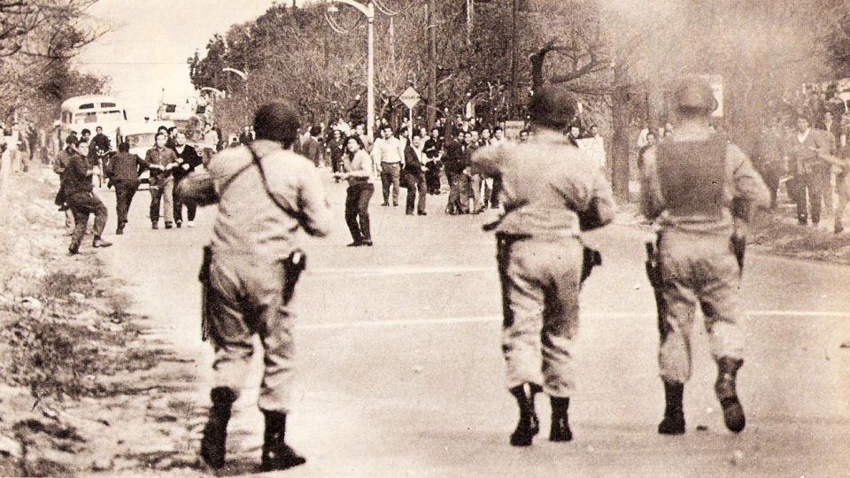 Piedras y balas. Los trabajadores de la industria automotriz, nucleados en Smata, fueron grandes protagonistas de las huelgas y enfrentamientos de esos años.