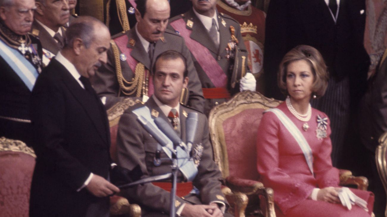 Juan Carlos de Borbón fue rey de España desde 1975 hasta su abdicación en 2014.