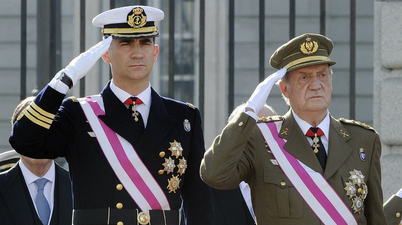 Juan Carlos de Borbón fue rey de España desde 1975 hasta su abdicación en 2014.