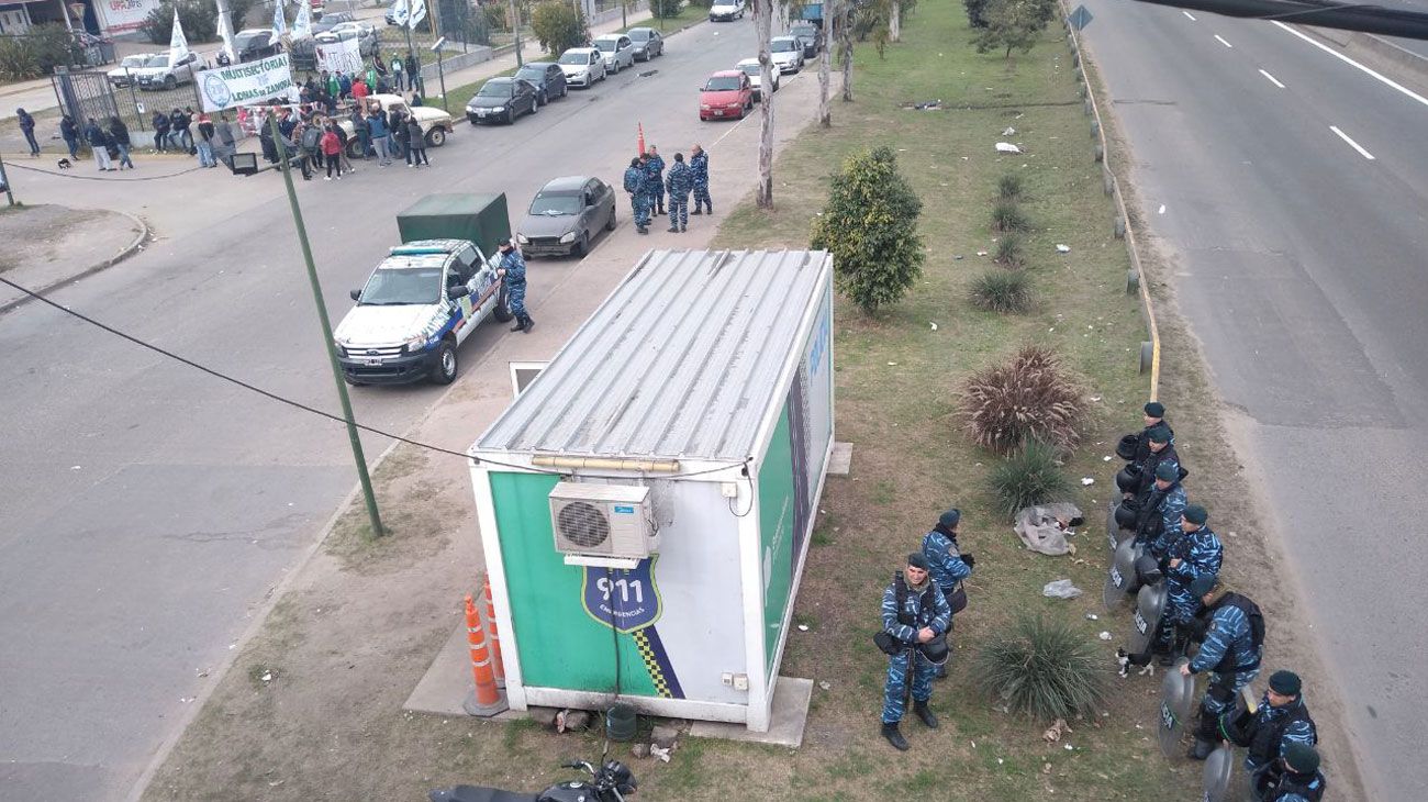 Paro y movilización, puente La Noria 