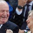 El rey Juan Carlos reaparece a dos días de retirarse oficialmente