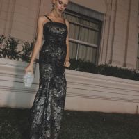 Violeta Urtizberea, embarazada, disfrutó de la gala de Fundación Huésped.