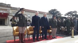 El presidente Mauricio Macri y el ministro de Defensa, Oscar Aguad, en la ceremonia.