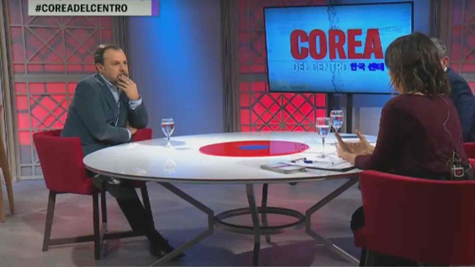 Gustavo Sylvestre, fue invitado a Corea del Centro en Net TV.
