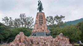 Monumento a Güemes.