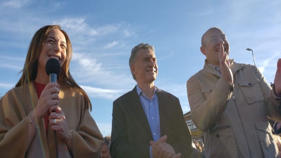 Mauricio Macri junto a la gobernadora María Eugenia Vidal y el intendente Martiniano Molina.