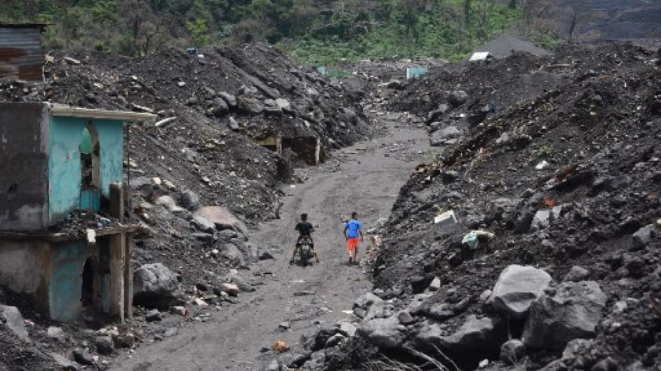 Un año después, así está la zona devastada por la erupción del volcán de Fuego en Guatemala.