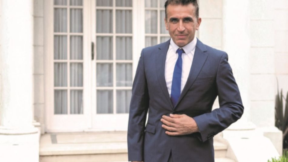 Dr. Carlos Lo Brutto