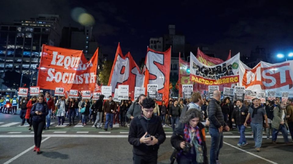 El PTS, PO, Izquierda Socialista y el MST.