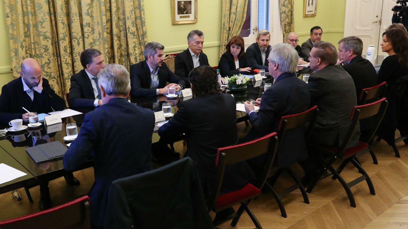 Pichetto en su primera reunión de gabinete.