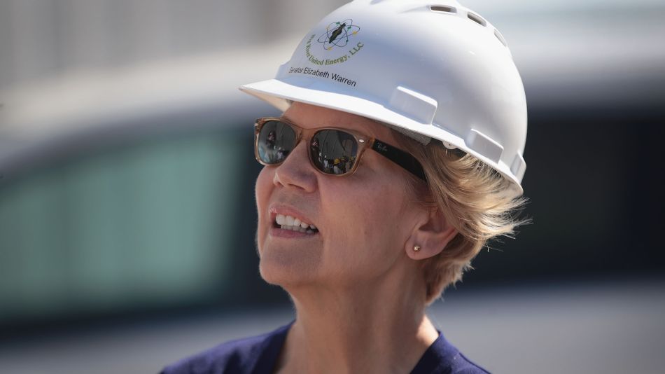 Presidential Candidate Elizabeth Warren Tours Iowa Ethanol Facility