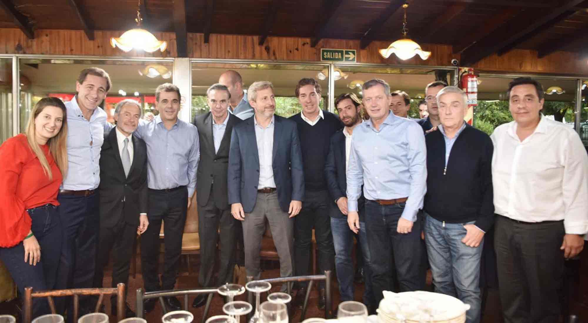 Almuerzo de dirigentes de Cambiemos con Miguel Ángel Pichetto 