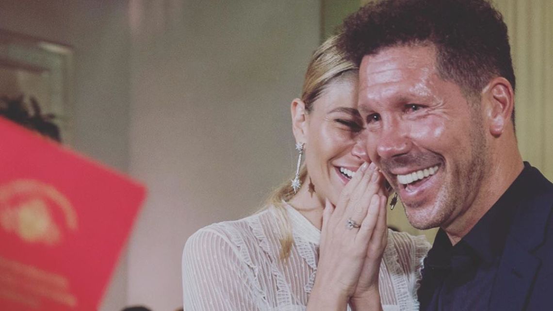 Carla Pereyra y Diego Pablo Simeone se casan por sorpresa en Argentina Carla Pereyra y Diego Pablo Simeone se casan por sorpresa en Argentina