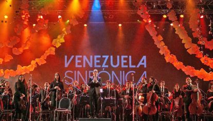 En escena. En mayo tocaron en Parque Centenario, en una acción por Venezuela, a la que asistieron 1.600 personas.