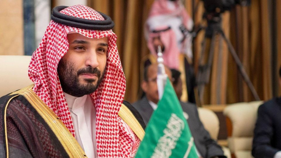 La princesa es hermana del príncipe Mohammed, cuestionado por su presunta participación en el asesinato de Jamal Khashoggi. Las mujeres de la familia real saudita no suelen aparecer en público.