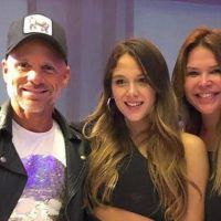 Barbie Vélez festejó sus 25 años con una súper fiesta: mirá el álbum de fotos