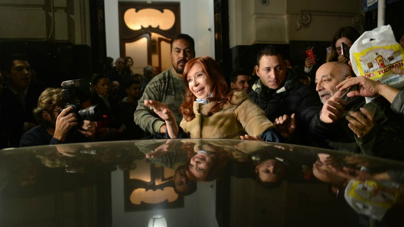 Cristina Kirchner, al retirarse del Instituto Patria.