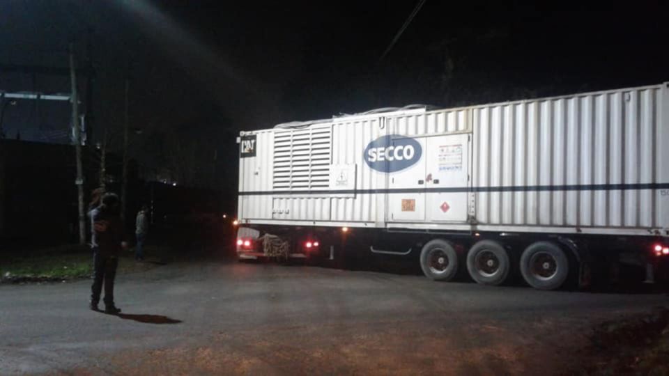 Apagón en La Plata: 14.000 usuarios siguen sin luz este lunes.