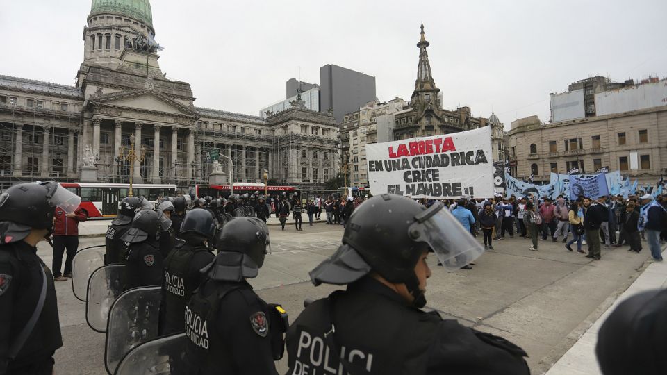 Marcha en reclamo por los comedores en la Ciudad de Buenos Aires.