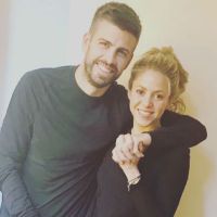 Shakira y Gerard Piqué llevaron a sus hijos a conocer y tocar tiburones
