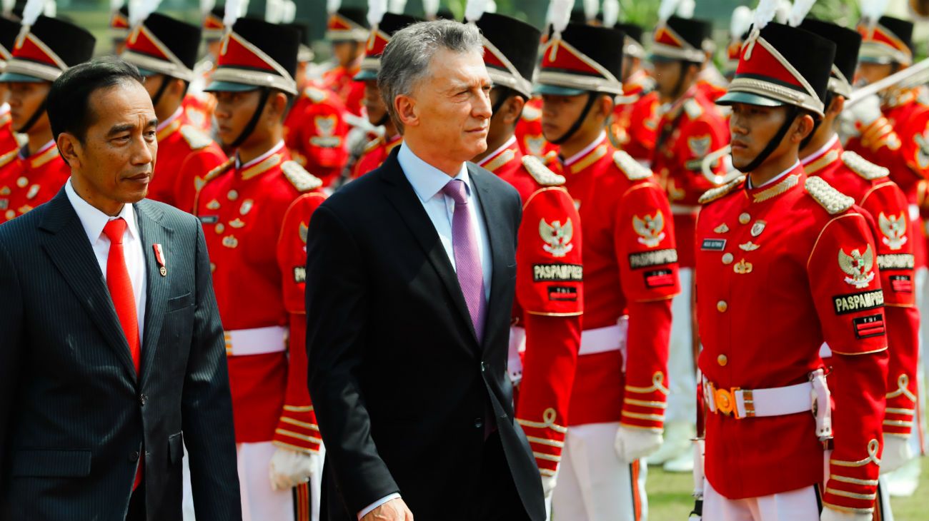 Mauricio Macri junto a Joko Widodo en Indonesia 