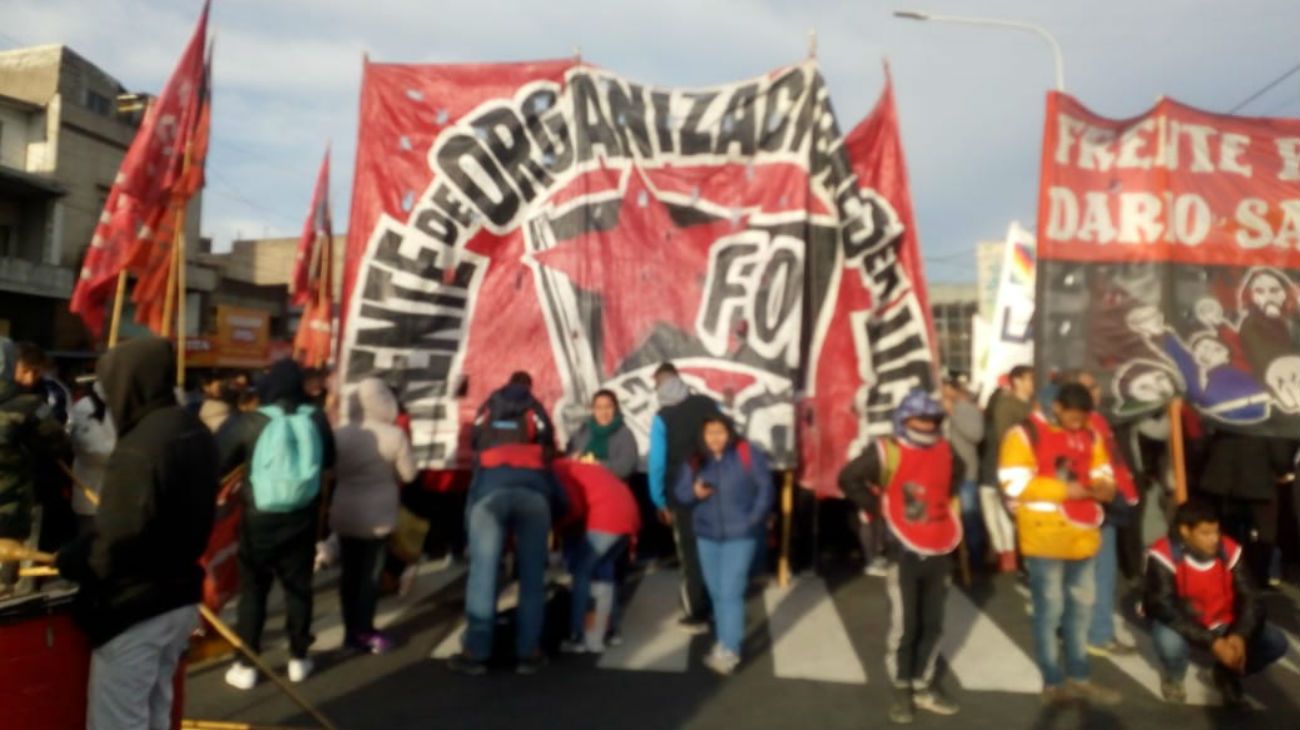 Se manifiestan a 17 años de las muertes de los militantes Darío Santillán y Maximiliano Kosteki. 