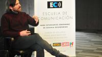 Nicolás Del Caño en la Escuela de Comunicación de Perfil.