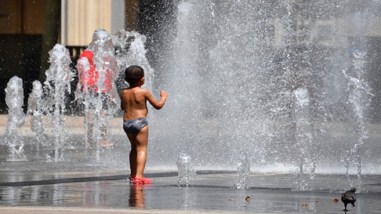 Ola de calor en Francia y España. Incendio en 6.500 hectáreas.