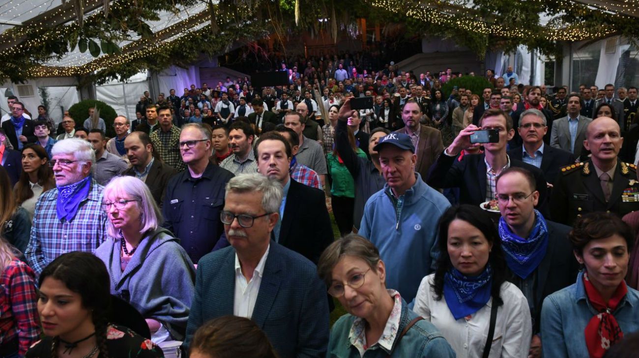 El embajador de los Estados Unidos, Edward Prado, eligió hacer una fiesta inspirada en su estado natal para celebrar, unos días antes, la conmemoración de la independencia de su país.