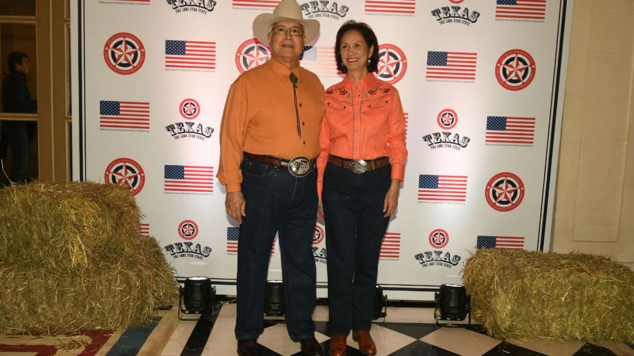 El embajador de los Estados Unidos, Edward Prado, eligió hacer una fiesta inspirada en su estado natal para celebrar, unos días antes, la conmemoración de la independencia de su país.