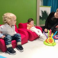Marley y Mirko junto a Vicky Xipolitakis y Salvador