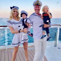 Marley y Mirko junto a Vicky Xipolitakis y Salvador