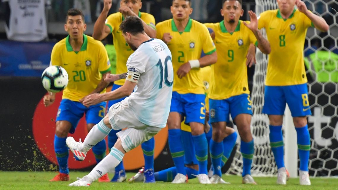 Lionel Messi takes a free-kick against Brazil during their Copa América tournament semi-final match at the Mineirao Stadium in Belo Horizonte, Brazil, on July 2, 2019. 
